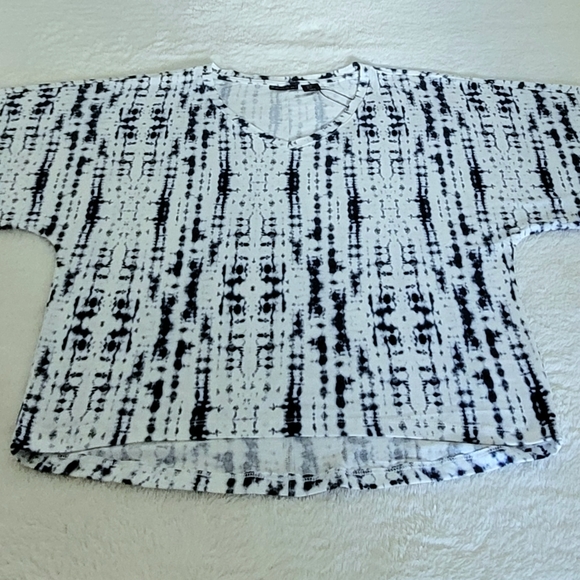 Tahari Tie Dye☮️ Top - NWT - Picture 9 of 11